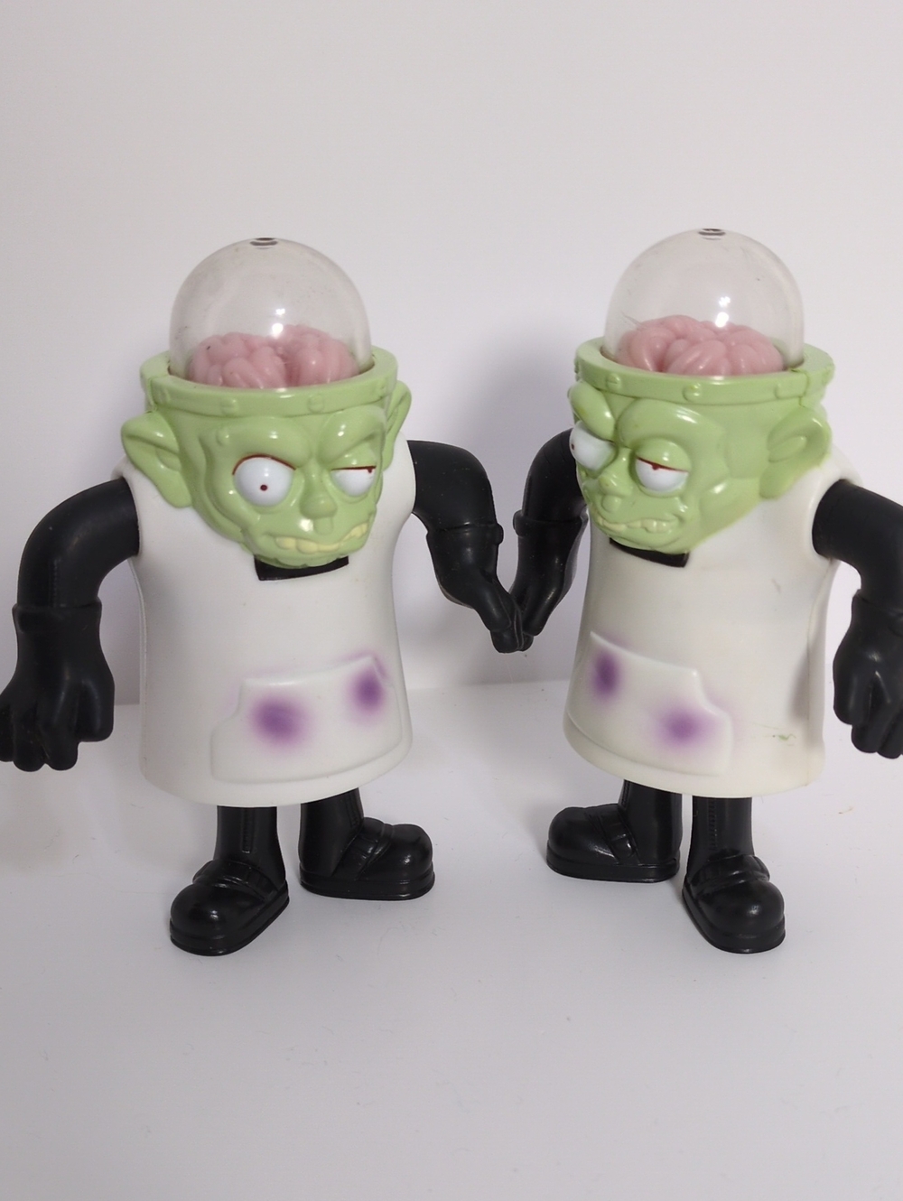 2 Vintage 2003 McDonald's Stretch Screamers Mad Scientist Brain Figures Lot